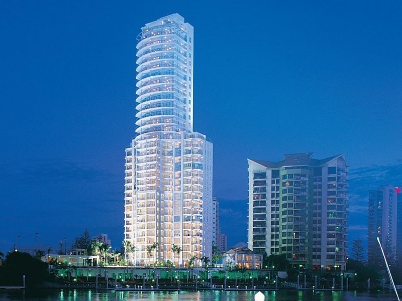 2/2898 Gold Coast Highway, Surfers Paradise QLD 4217