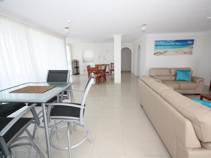 9 Bayview Street, Runaway Bay QLD 4216