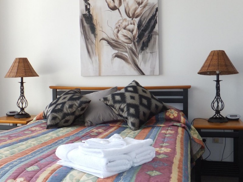 9 Bayview Street, Runaway Bay QLD 4216