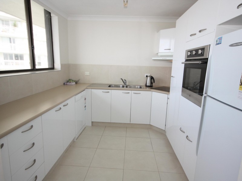 9 Bayview Street, Runaway Bay QLD 4216