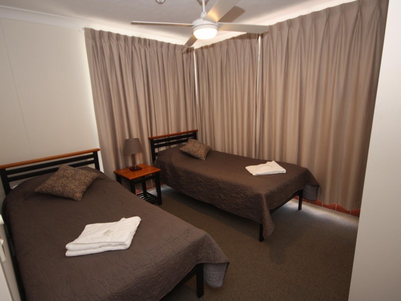 9 Bayview Street, Runaway Bay QLD 4216