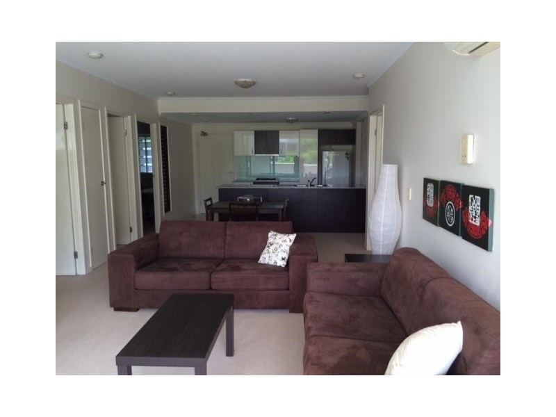 68/101 Clarence Road, Indooroopilly QLD 4068