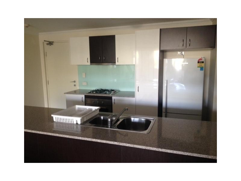 68/101 Clarence Road, Indooroopilly QLD 4068