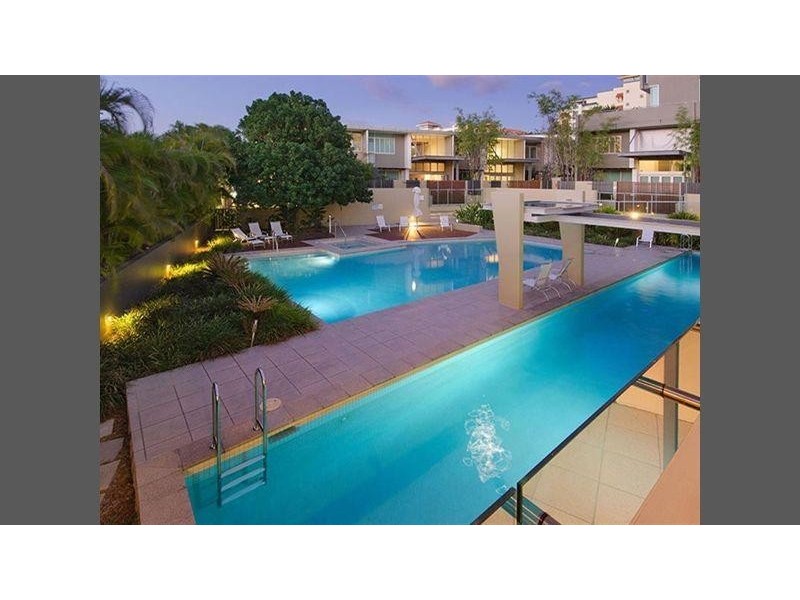 20 Newstead Terrace, Newstead QLD 4006