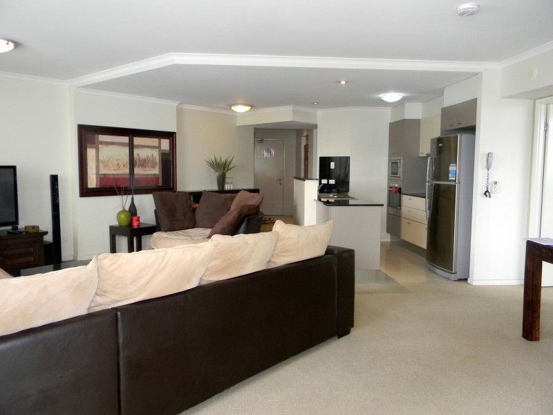 21 Cypress Avenue, Surfers Paradise QLD 4217