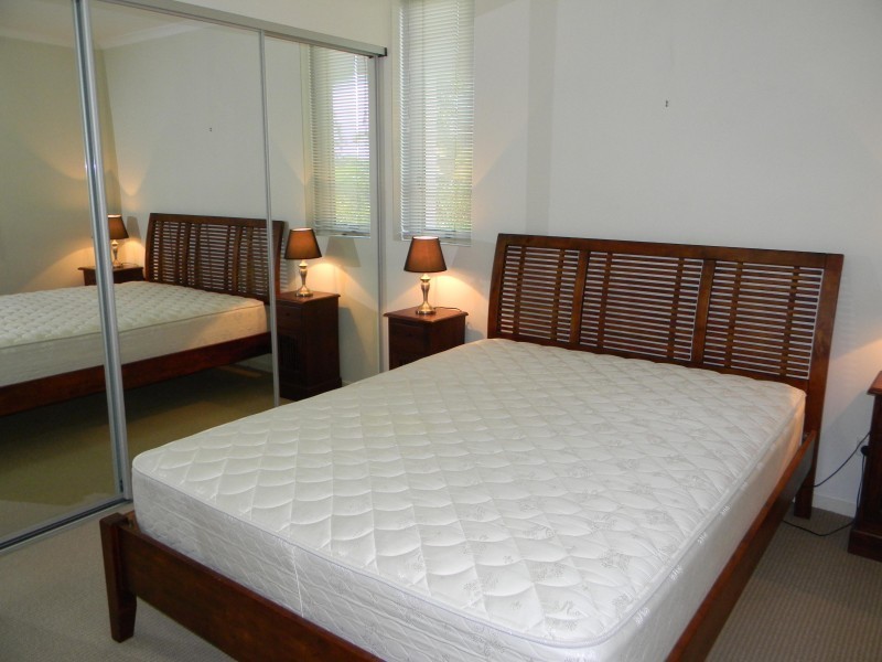 21 Cypress Avenue, Surfers Paradise QLD 4217