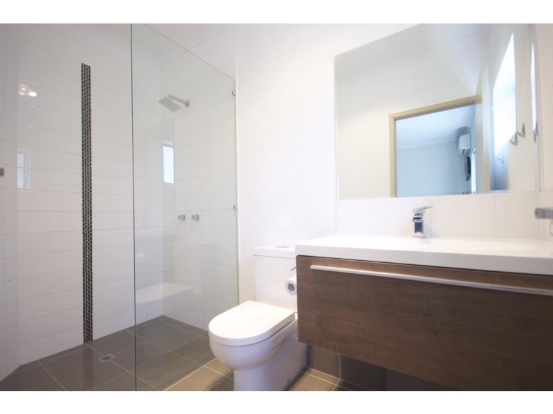 15/4 Monte Carlo Avenue, Surfers Paradise QLD 4217