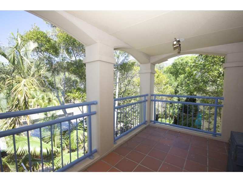 15/4 Monte Carlo Avenue, Surfers Paradise QLD 4217