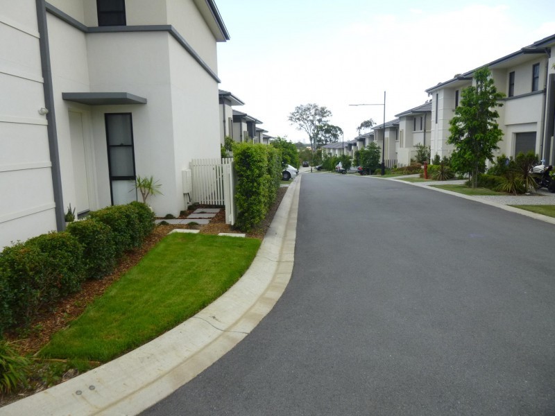 2 Bourton Road, Merrimac QLD 4226