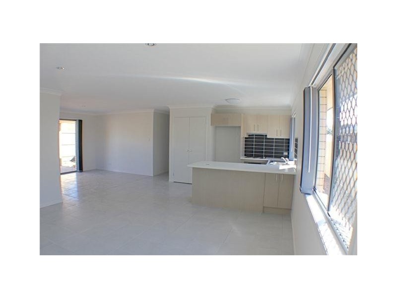 14 Ada Street, Augustine Heights QLD 4300