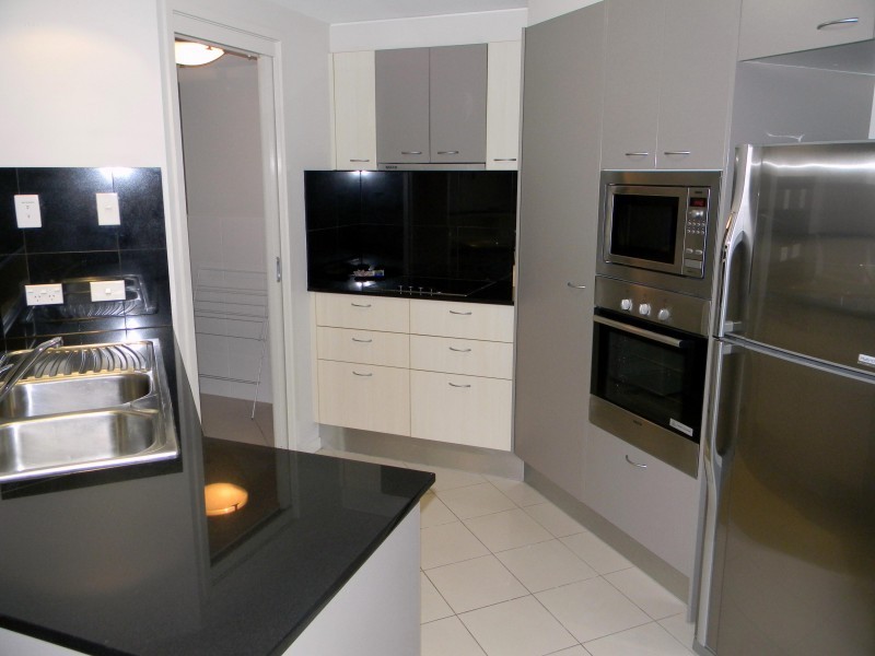 34/21 Cypress Avenue, Surfers Paradise QLD 4217