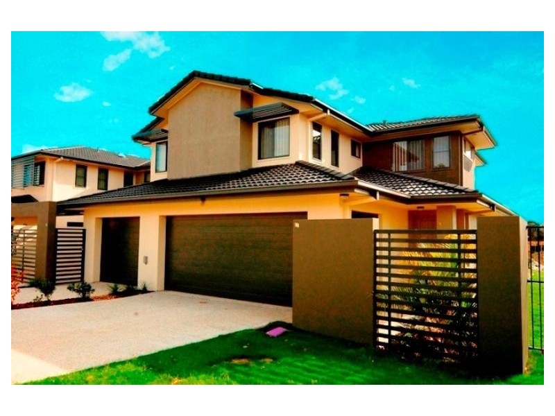 B/2 Catalina Way, Upper Coomera QLD 4209