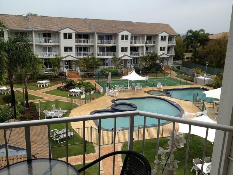 6 Back Street, Biggera Waters QLD 4216