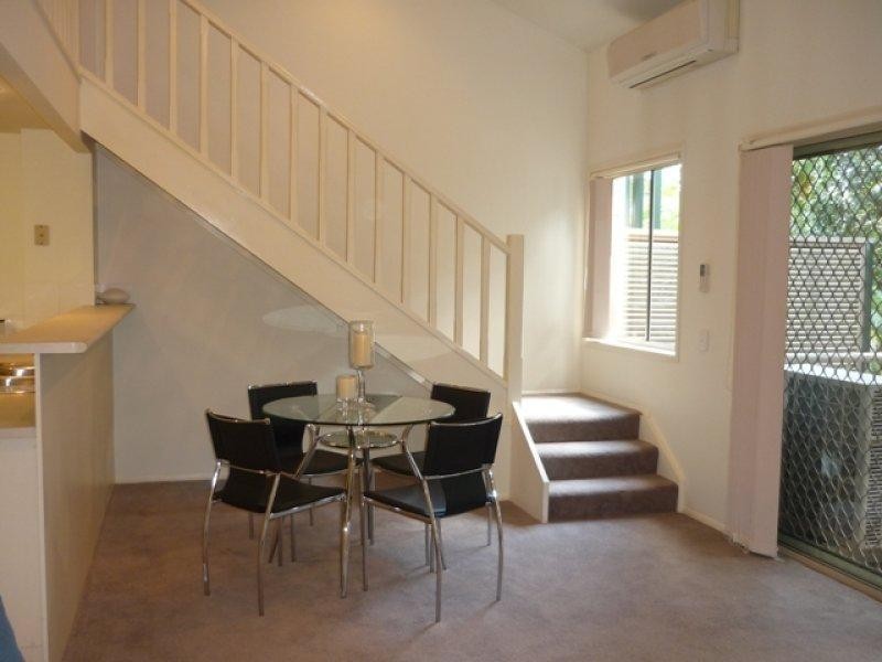 120 Uxbridge Street, Grange QLD 4051