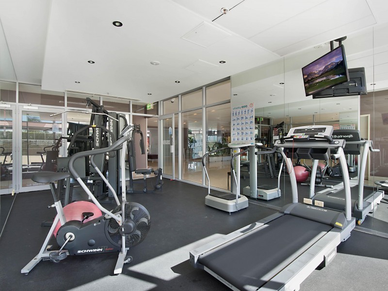 360 Marine Parade, Labrador QLD 4215