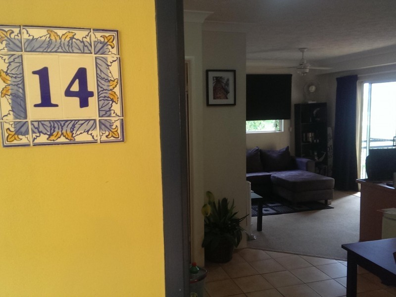 14/14  Purli St, Chevron Island QLD 4217