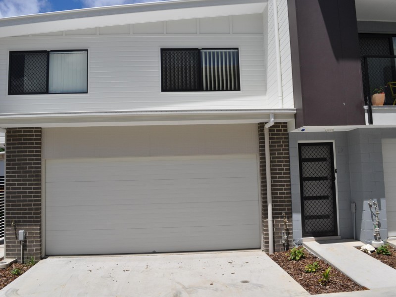 10 Riverview Road, Nerang QLD 4211