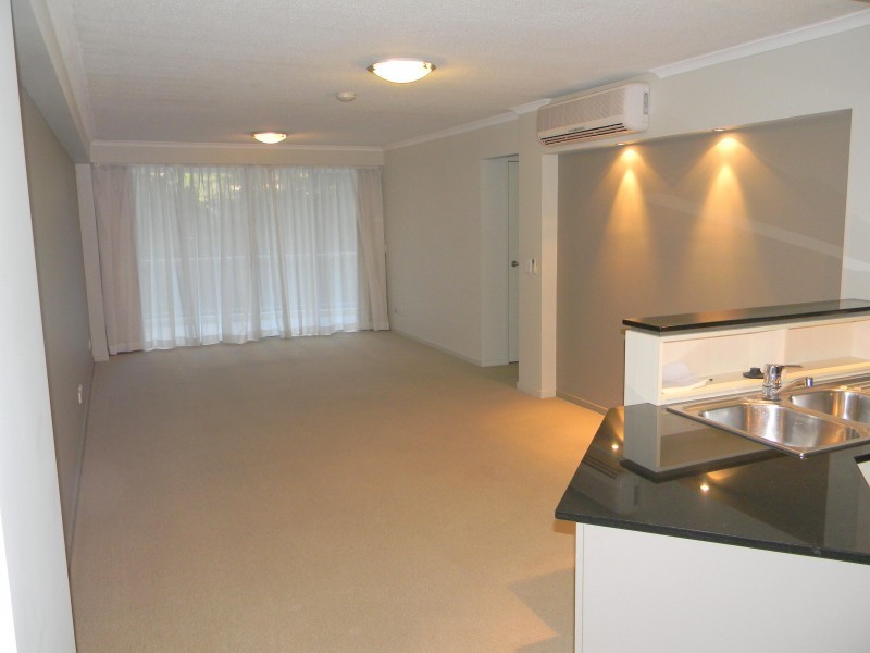 24/21 Cypress Avenue, Surfers Paradise QLD 4217