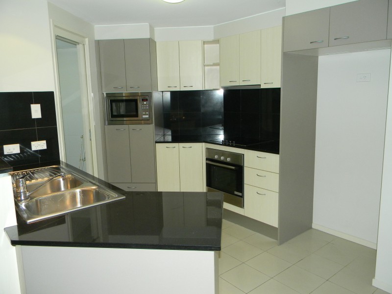 24/21 Cypress Avenue, Surfers Paradise QLD 4217