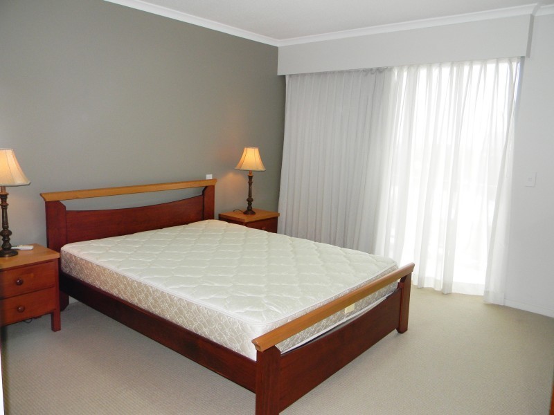 21 Cypress Avenue, Surfers Paradise QLD 4217