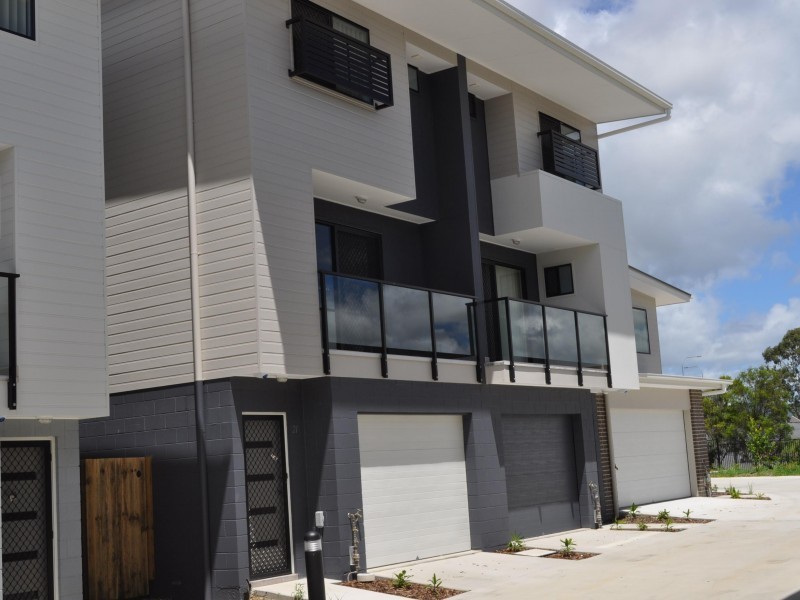 10 Riverview Road, Nerang QLD 4211