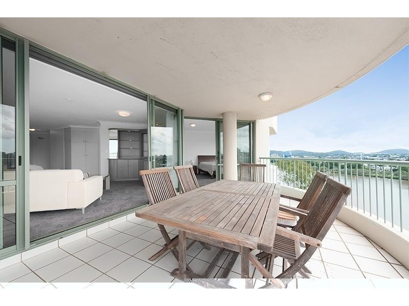 72 Macquarie Street, St Lucia QLD 4067