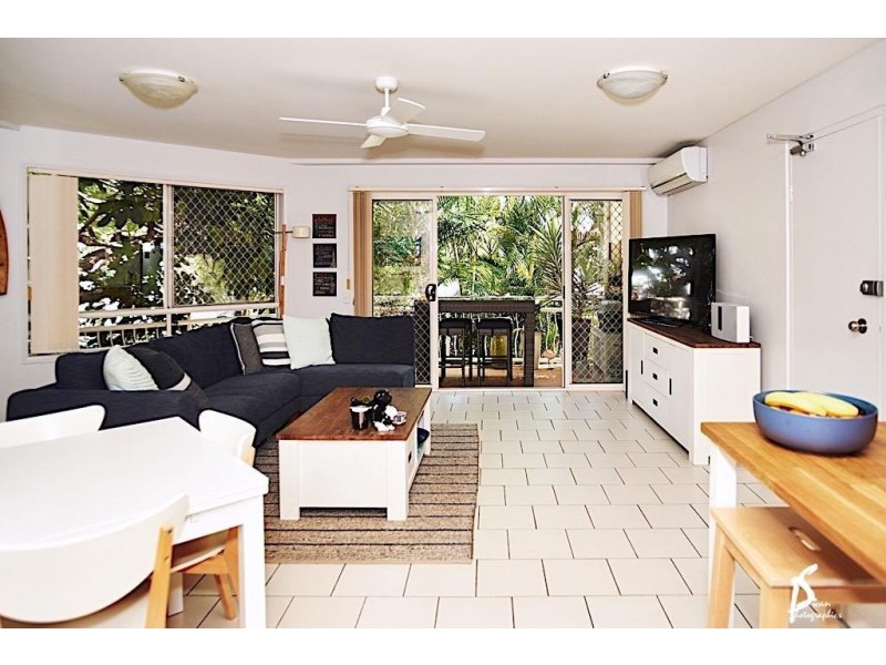142 Stanhill Drive, Chevron Island QLD 4217
