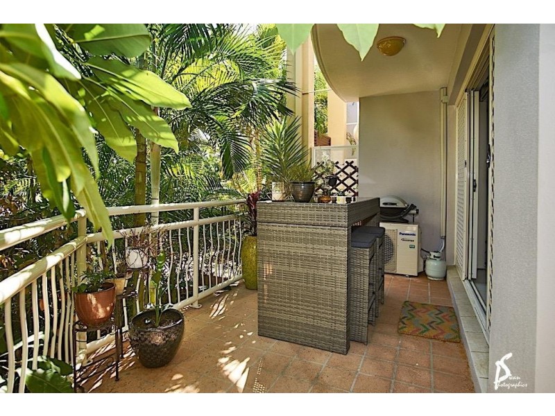 142 Stanhill Drive, Chevron Island QLD 4217