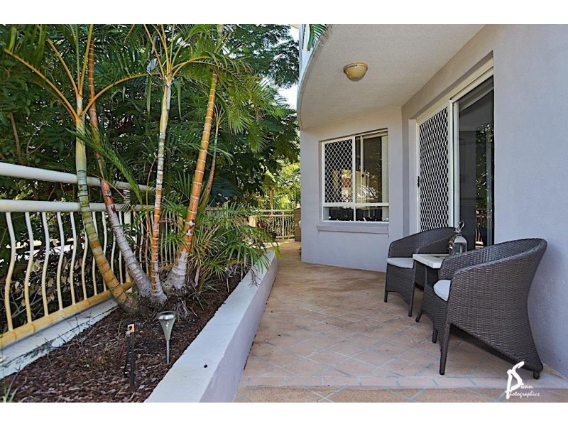 142 Stanhill Drive, Chevron Island QLD 4217
