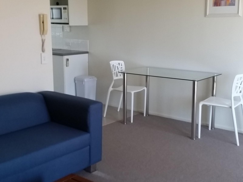 Furn/12 Lloyd Street, Southport QLD 4215