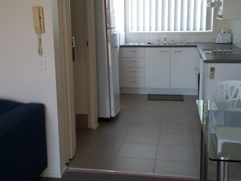 Furn/12 Lloyd Street, Southport QLD 4215