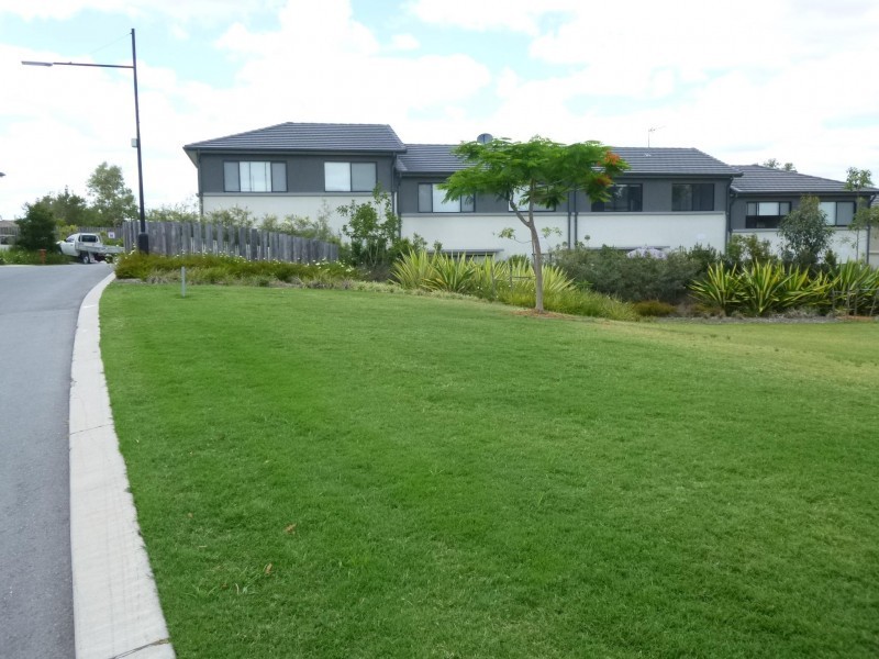 2 Bourton Road, Merrimac QLD 4226