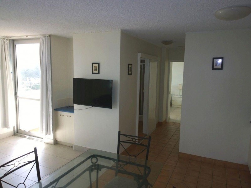 2 Ocean Ave, Surfers Paradise QLD 4217