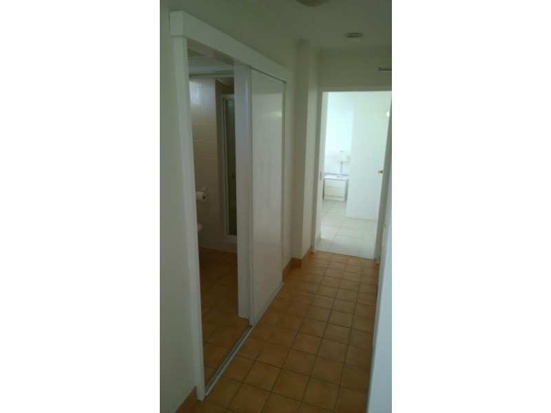 2 Ocean Ave, Surfers Paradise QLD 4217