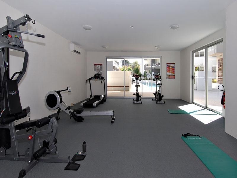 2/24 Allwood Street, Indooroopilly QLD 4068