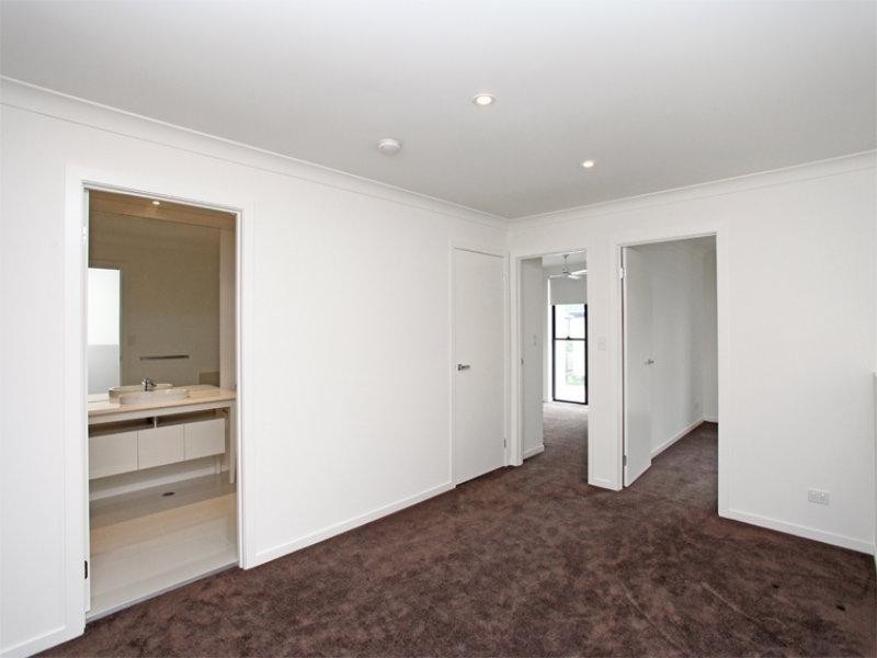 178 North Hill Drive, Robina QLD 4226