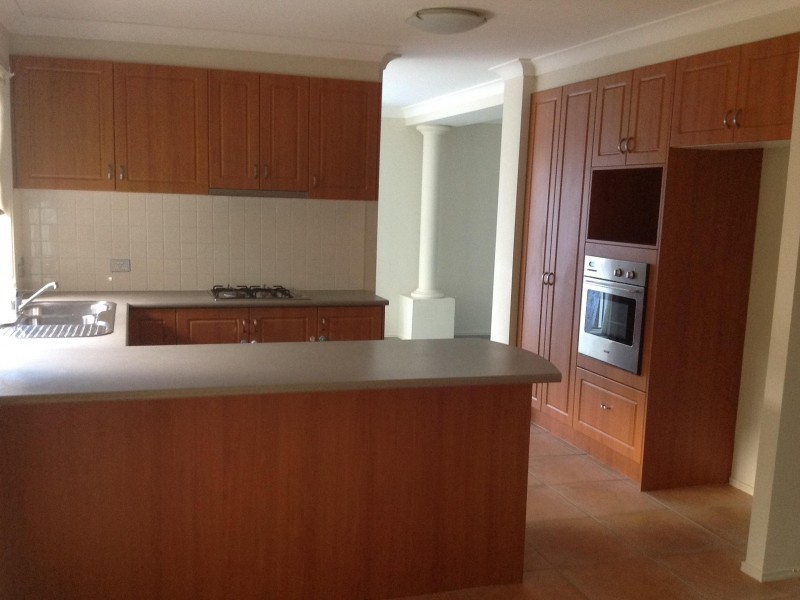 12 Coneybeer Place, Eight Mile Plains QLD 4113