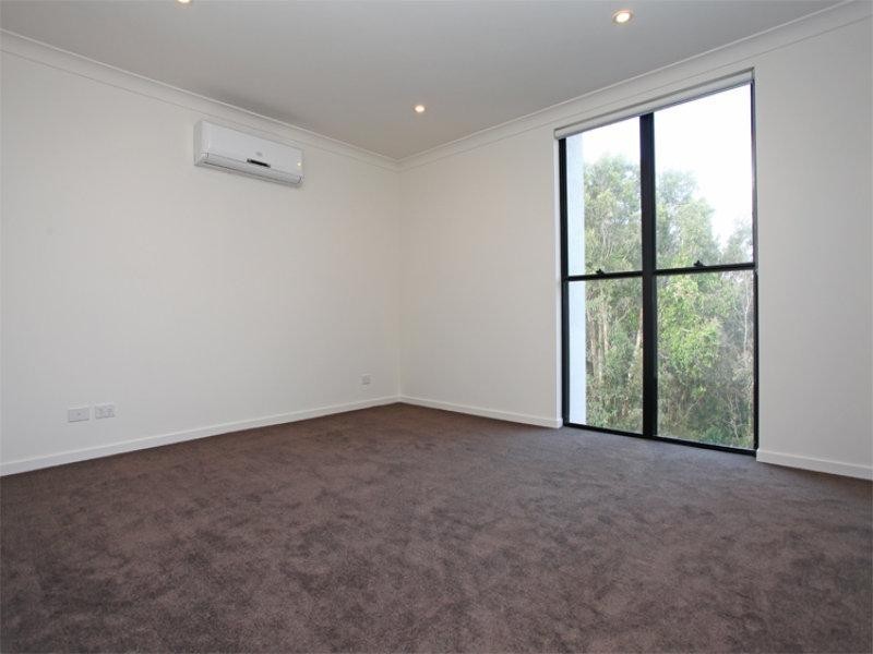 164 North Hill Drive, Robina QLD 4226