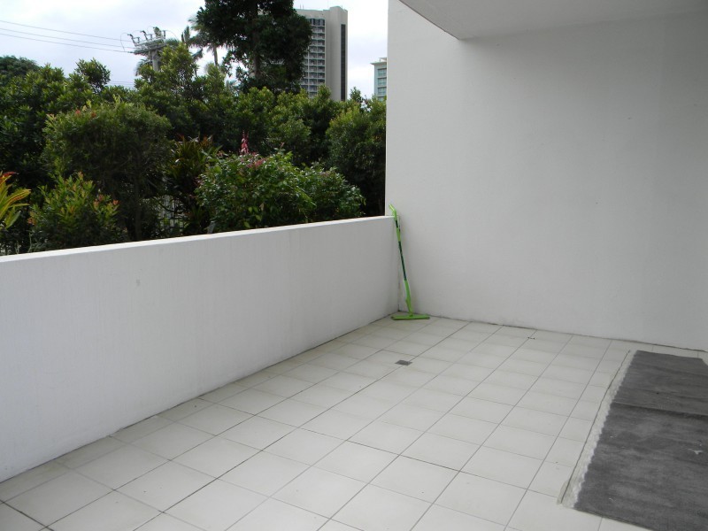 21 Cypress Avenue, Surfers Paradise QLD 4217