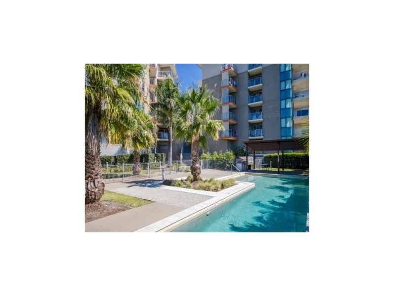 14 EXECUTIVE DRIVE, Burleigh Waters QLD 4220