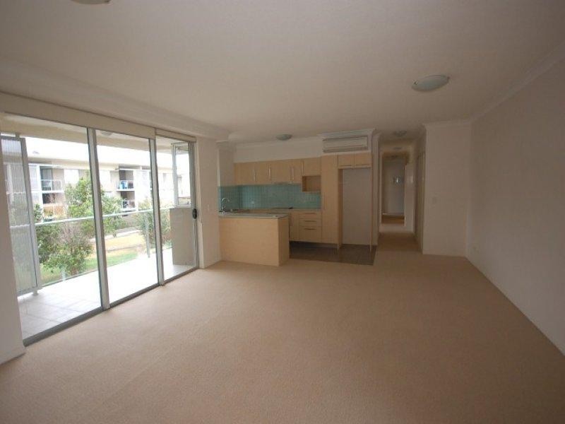 14 EXECUTIVE DRIVE, Burleigh Waters QLD 4220