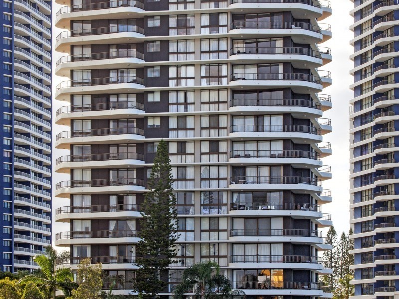 72/9  Bayview Street, Runaway Bay QLD 4216