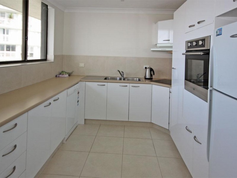 72/9  Bayview Street, Runaway Bay QLD 4216