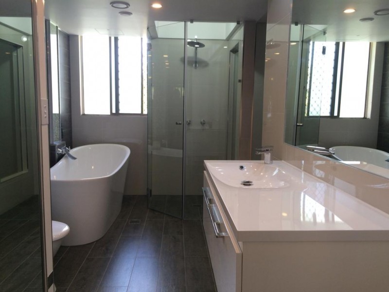 27 Orchid Ave, Surfers Paradise QLD 4217