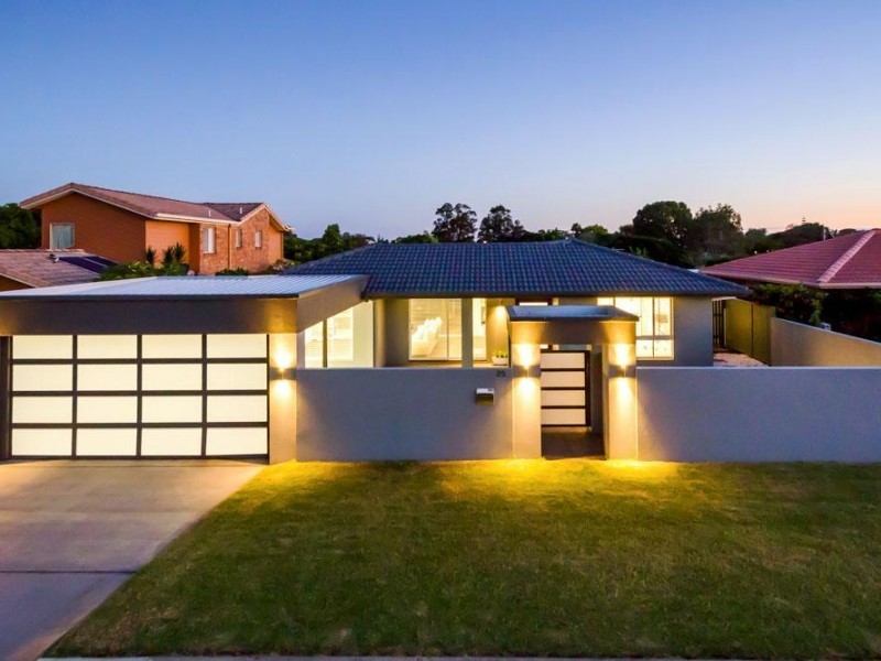 25 Salvia Street, Hollywell QLD 4216