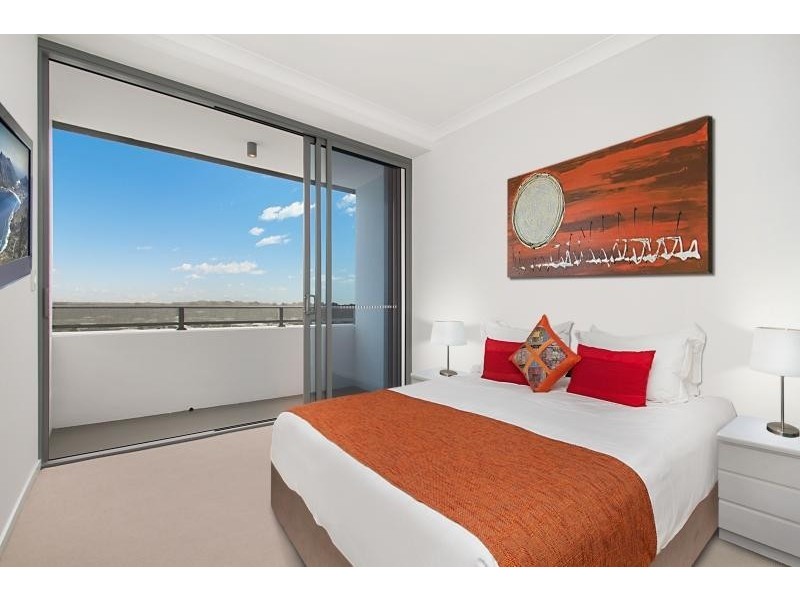 703/43 HARBOUR TOWN DRIVE, Biggera Waters QLD 4216