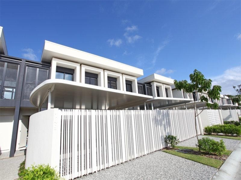 150 North Hill Drive, Robina QLD 4226