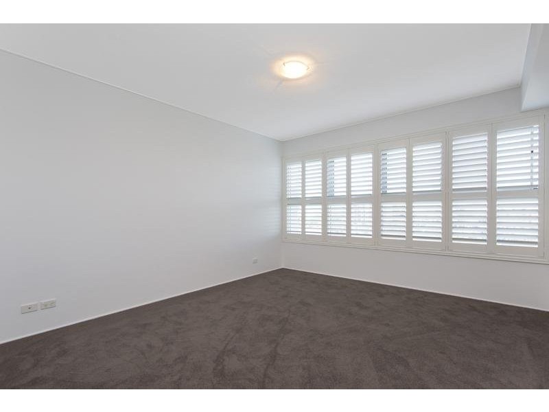 8 Dunmore Terrace, Auchenflower QLD 4066