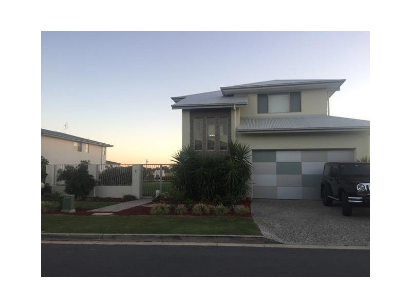 24-26 Harbour Rise, Hope Island QLD 4212