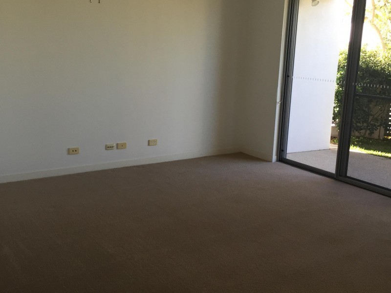 3 Trinity Cres, Hope Island QLD 4212